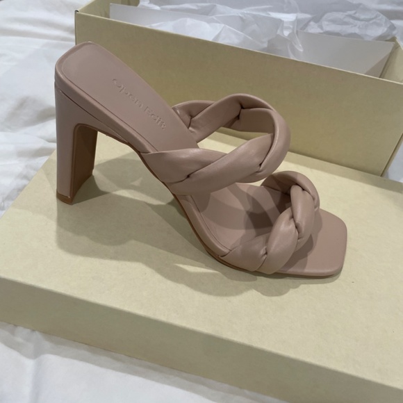 Twist heeled sandal - Picture 3 of 3